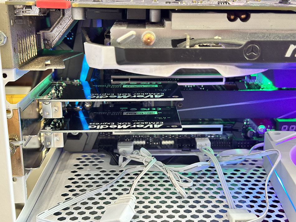 AverMedia C725 Card PCI-E to AV, S-Video ghi hình máy siêu âm, nội soi