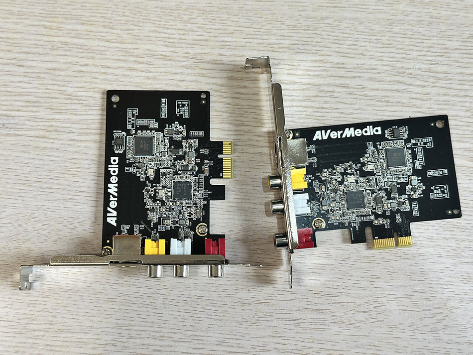 AverMedia C725 Card PCI-E to AV, S-Video ghi hình máy siêu âm, nội soi