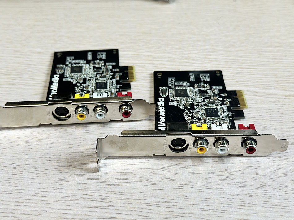 AverMedia C725 Card PCI-E to AV, S-Video ghi hình máy siêu âm, nội soi
