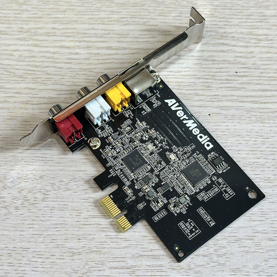 AverMedia C725 Card PCI-E to AV, S-Video ghi hình máy siêu âm, nội soi