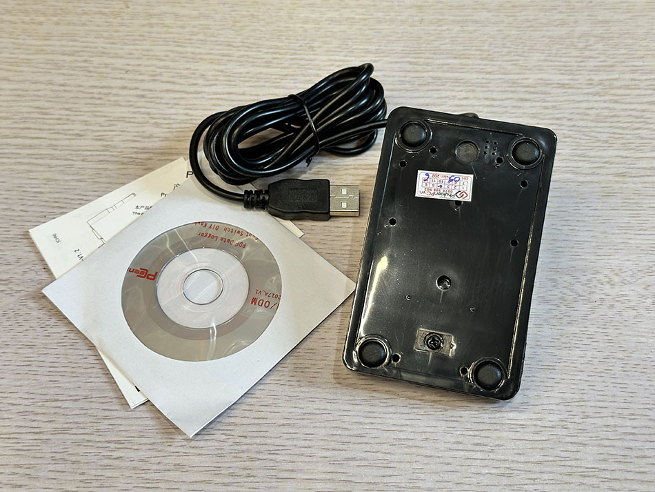 Bàn đạp điều khiển chân-usb foot switch pedal Chụp ảnh, ghi hình cho máy siêu âm, nội soi tai mũi họng