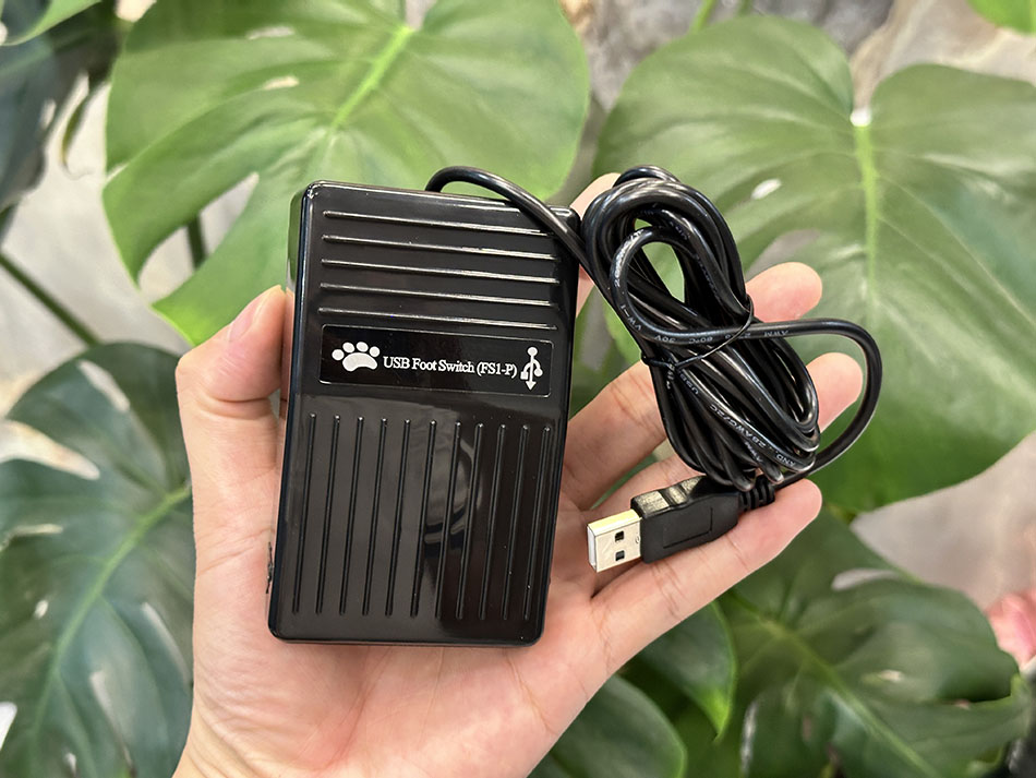 Bàn đạp điều khiển chân-usb foot switch pedal Chụp ảnh, ghi hình cho máy siêu âm, nội soi tai mũi họng