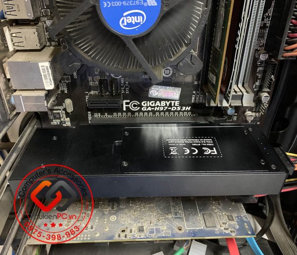 Card PCIe 3.0 X8 X16 to 4 Port M.2 NVMe SSD