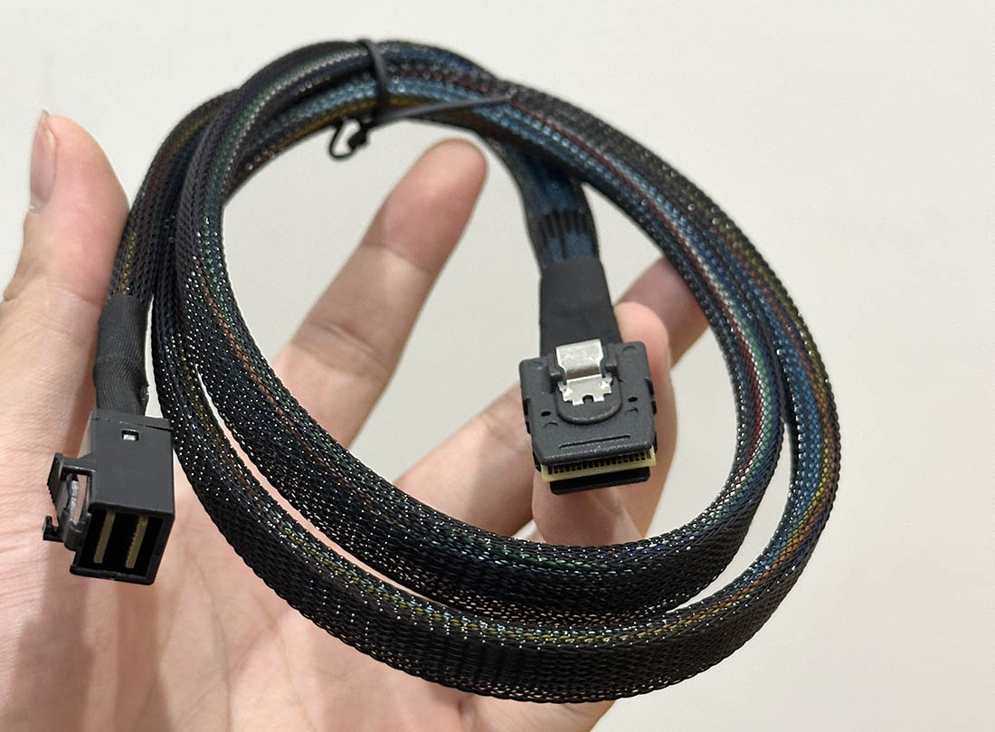 Cáp Mini SAS SFF-8087 to SFF-8643